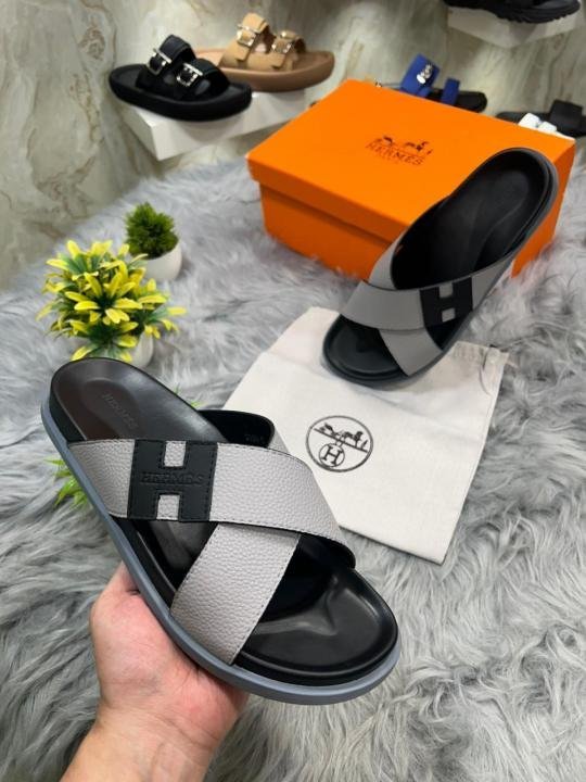 Hermes Paris H Premium Slides