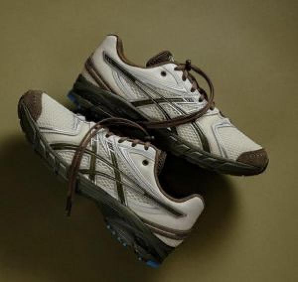 ASIC.S GEL TRAINER 14 TEMPTATION VACATION